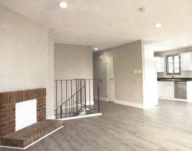134 Morton Drive - Photo Thumbnail 2