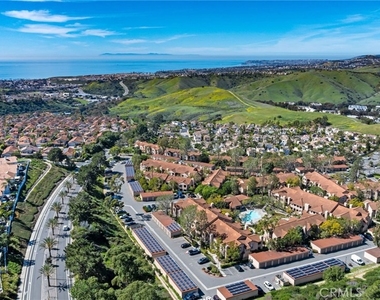 1046 Calle Del Cerro - Photo Thumbnail 17
