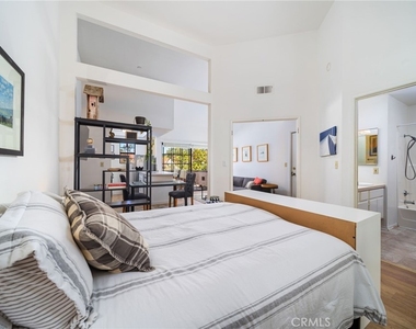 1046 Calle Del Cerro - Photo Thumbnail 11