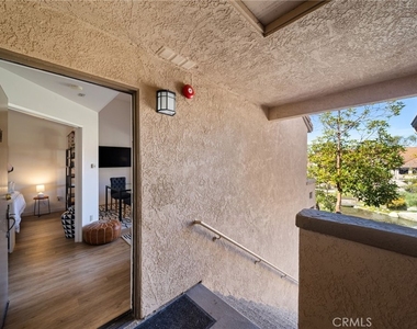 1046 Calle Del Cerro - Photo Thumbnail 2