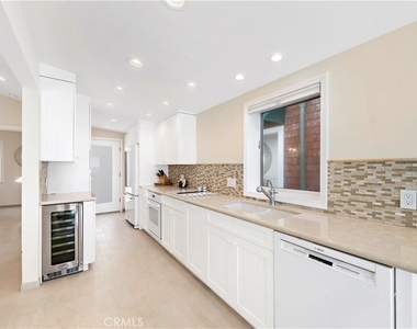 1051 A Gaviota Drive - Photo Thumbnail 9