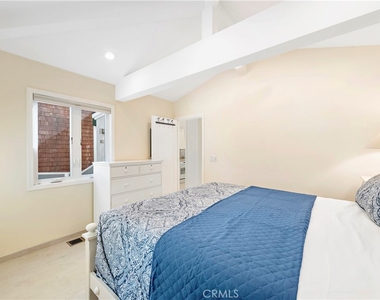 1051 A Gaviota Drive - Photo Thumbnail 14