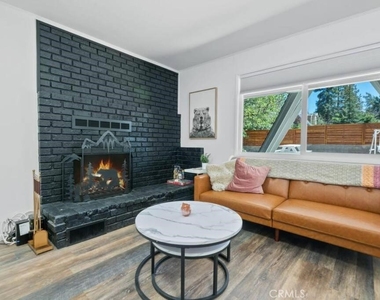 560 Edgemoor - Photo Thumbnail 3