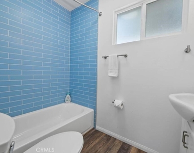 560 Edgemoor - Photo Thumbnail 8
