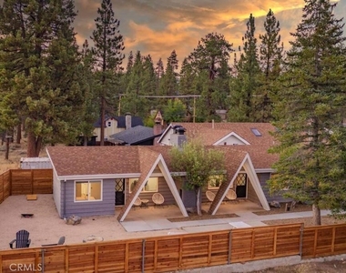 560 Edgemoor - Photo Thumbnail 1