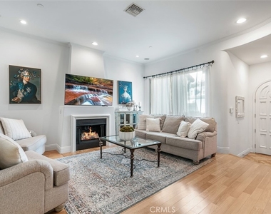 2753 Piedmont Avenue - Photo Thumbnail 5