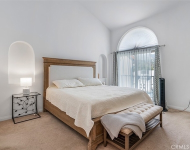 2753 Piedmont Avenue - Photo Thumbnail 12