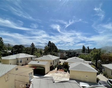 2306 Mira Vista Avenue - Photo Thumbnail 8