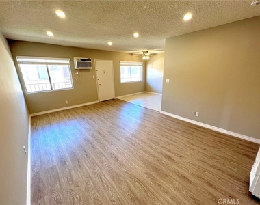2306 Mira Vista Avenue - Photo Thumbnail 2