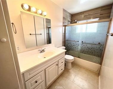 2306 Mira Vista Avenue - Photo Thumbnail 7
