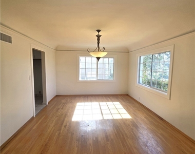 2035 Rangeview - Photo Thumbnail 3