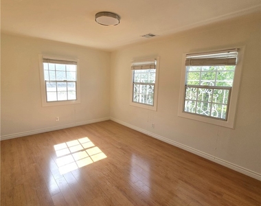 2035 Rangeview - Photo Thumbnail 12