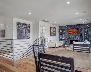 4124 Barrett - Photo Thumbnail 13