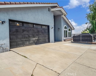 4124 Barrett - Photo Thumbnail 39
