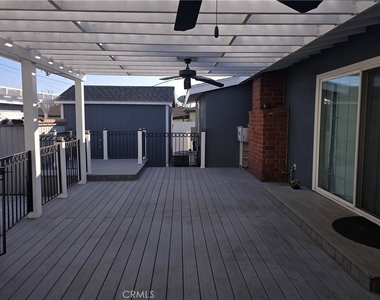896 Altura Way - Photo Thumbnail 12