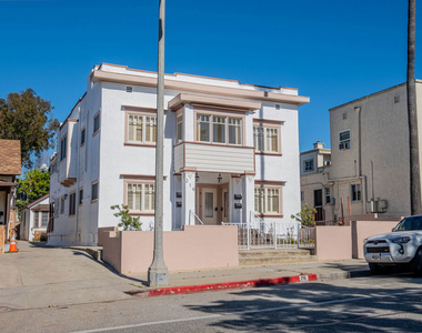 216 N Catalina - Photo Thumbnail 1