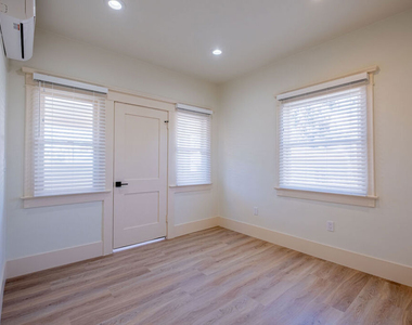 216 N Catalina - Photo Thumbnail 23