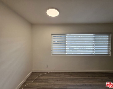 1433 Brockton Avenue - Photo Thumbnail 24