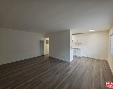 1433 Brockton Avenue - Photo Thumbnail 10