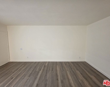 1433 Brockton Avenue - Photo Thumbnail 20