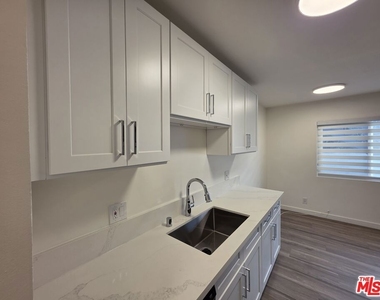 1433 Brockton Avenue - Photo Thumbnail 9
