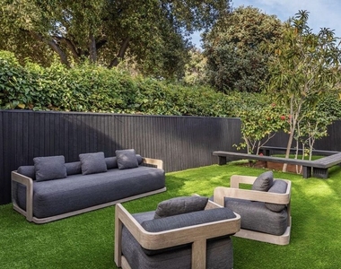 624 N Beverly Drive - Photo Thumbnail 28