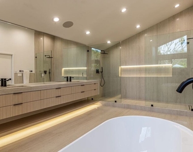 624 N Beverly Drive - Photo Thumbnail 21