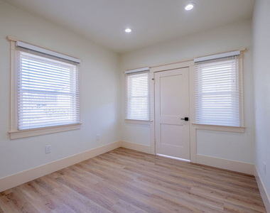 216 N Catalina - Photo Thumbnail 20