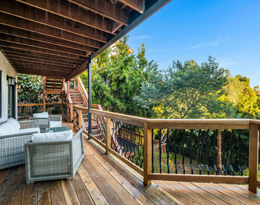 3323 N Knoll Drive - Photo Thumbnail 37