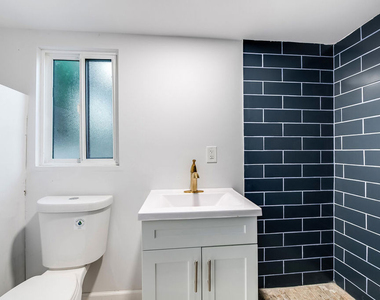 3323 N Knoll Drive - Photo Thumbnail 46