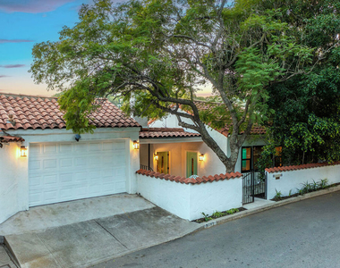 3323 N Knoll Drive - Photo Thumbnail 47