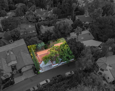 3323 N Knoll Drive - Photo Thumbnail 48