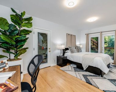 3323 N Knoll Drive - Photo Thumbnail 30