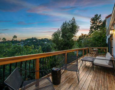 3323 N Knoll Drive - Photo Thumbnail 3