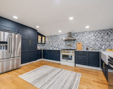 3323 N Knoll Drive - Photo Thumbnail 13