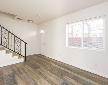 2134 S Cloverdale Avenue - Photo Thumbnail 14