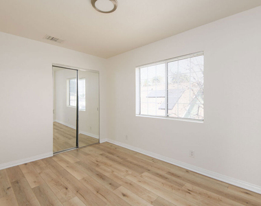 2134 S Cloverdale Avenue - Photo Thumbnail 22