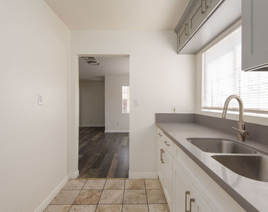 2134 S Cloverdale Avenue - Photo Thumbnail 8