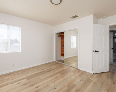 2134 S Cloverdale Avenue - Photo Thumbnail 20
