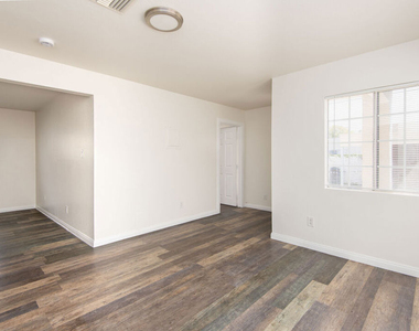 2134 S Cloverdale Avenue - Photo Thumbnail 6