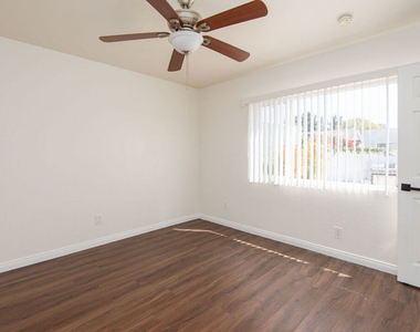 2134 S Cloverdale Avenue - Photo Thumbnail 12