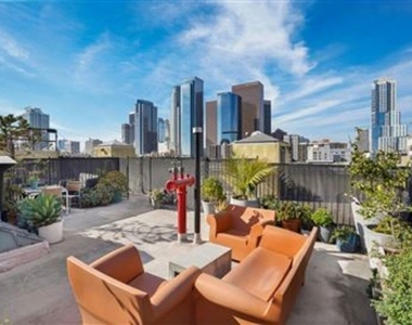 108 W 2nd Street - Photo Thumbnail 18