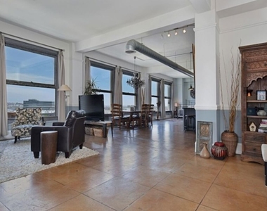 108 W 2nd Street - Photo Thumbnail 2