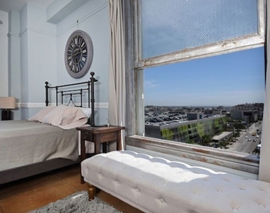 108 W 2nd Street - Photo Thumbnail 12