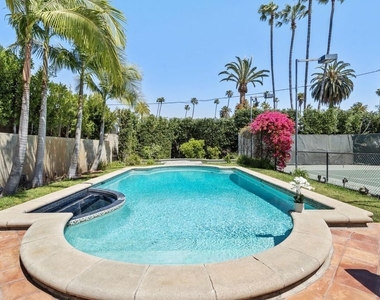 910 N Crescent Drive - Photo Thumbnail 32