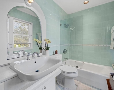 910 N Crescent Drive - Photo Thumbnail 21