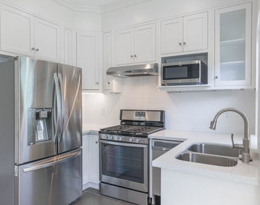 31 Breeze Avenue - Photo Thumbnail 1
