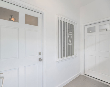 31 Breeze Avenue - Photo Thumbnail 9