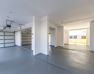 6700 Balboa Boulevard - Photo Thumbnail 25