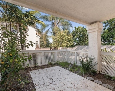1898 Matin Cir - Photo Thumbnail 22